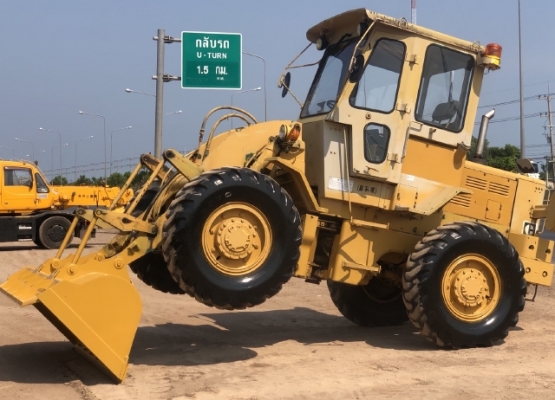 ขายรถตักล้อยาง CAT 920 (เทียบเท่า WA200) นำเข้าเองจากญี่ปุ่น สภาพสวยพร้อมใช้งาน มีVDOการทำงานครับ