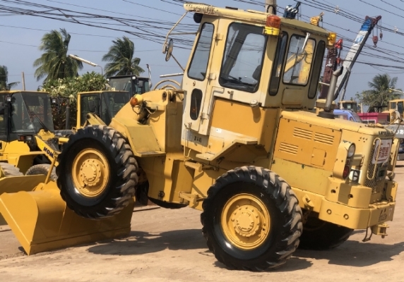 ขายรถตักล้อยาง CAT 920 (เทียบเท่า WA200) นำเข้าเองจากญี่ปุ่น สภาพสวยพร้อมใช้งาน มีVDOการทำงานครับ