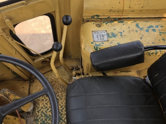 ขายรถตักล้อยาง CAT 920 (เทียบเท่า WA200) นำเข้าเองจากญี่ปุ่น สภาพสวยพร้อมใช้งาน มีVDOการทำงานครับ