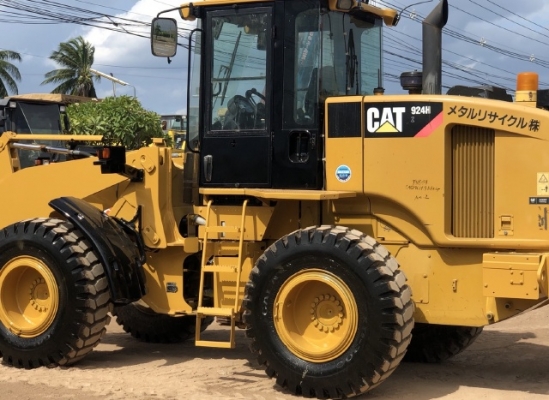 ขายรถตักล้อยาง CAT 924H แขนยาวพิเศษ นำเข้าเองจากญี่ปุ่น สภาพสวยพร้อมใช้ มีVDOการทำงานครับ