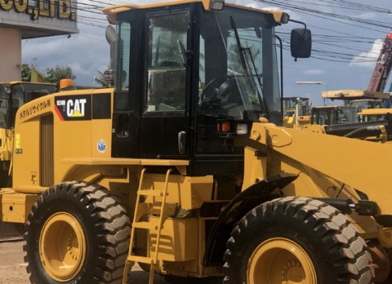 ขายรถตักล้อยาง CAT 924H แขนยาวพิเศษ นำเข้าเองจากญี่ปุ่น สภาพสวยพร้อมใช้ มีVDOการทำงานครับ