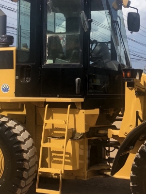 ขายรถตักล้อยาง CAT 924H แขนยาวพิเศษ นำเข้าเองจากญี่ปุ่น สภาพสวยพร้อมใช้ มีVDOการทำงานครับ