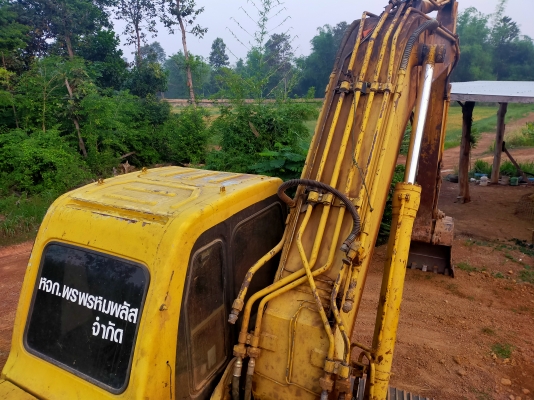 ขายรถแบคโฮ komatsu pc200-6 ไฟฟ้เต็มเอกสารอินวอย