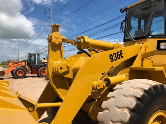 ขายรถตักล้อยาง CAT 936E นำเข้าเองจากญี่ปุ่น สภาพสวยพร้อมใช้ มีVDOการทำงานครับ