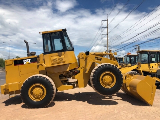 ขายรถตักล้อยาง CAT 936E นำเข้าเองจากญี่ปุ่น สภาพสวยพร้อมใช้ มีVDOการทำงานครับ