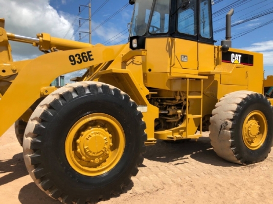 ขายรถตักล้อยาง CAT 936E นำเข้าเองจากญี่ปุ่น สภาพสวยพร้อมใช้ มีVDOการทำงานครับ