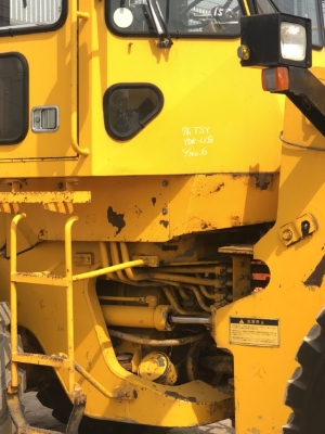 ขายรถตักล้อยาง CAT 936F นำเข้าเองจากญี่ปุ่น สภาพสวยพร้อมใช้ มีVDOการทำงานครับ