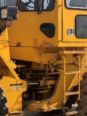 ขายรถตักล้อยาง CAT 936F นำเข้าเองจากญี่ปุ่น สภาพสวยพร้อมใช้ มีVDOการทำงานครับ