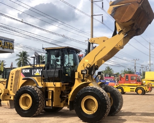 ขายรถตักล้อยาง CAT 950K (เทียบเท่า WA380-7) ปี 2014 นำเข้าเองจากญี่ปุ่น สภาพสวยพร้อมใช้งาน มีVDOการท