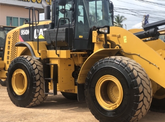 ขายรถตักล้อยาง CAT 950K (เทียบเท่า WA380-7) ปี 2014 นำเข้าเองจากญี่ปุ่น สภาพสวยพร้อมใช้งาน มีVDOการท
