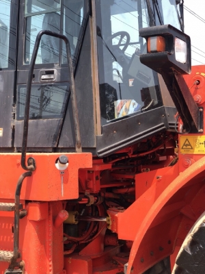 ขายรถตักล้อยาง CAT 962G นำเข้าเองจากญี่ปุ่น สภาพสวยพร้อมใช้ มีVDOการทำงานครับ