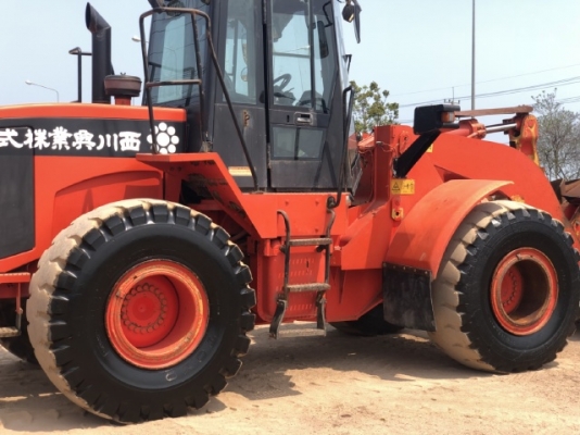 ขายรถตักล้อยาง CAT 962G นำเข้าเองจากญี่ปุ่น สภาพสวยพร้อมใช้ มีVDOการทำงานครับ