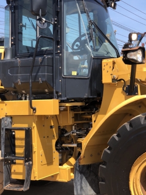 ขายรถตักล้อยาง CAT 962K ปี 2015 นำเข้าเองจากญี่ปุ่น สภาพสวยพร้อมใช้งาน มีVDOการทำงานครับ