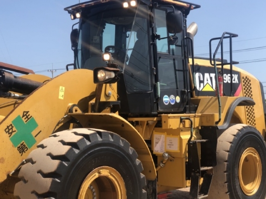 ขายรถตักล้อยาง CAT 962K ปี 2015 นำเข้าเองจากญี่ปุ่น สภาพสวยพร้อมใช้งาน มีVDOการทำงานครับ