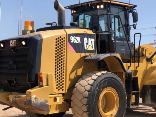 ขายรถตักล้อยาง CAT 962K ปี 2015 นำเข้าเองจากญี่ปุ่น สภาพสวยพร้อมใช้งาน มีVDOการทำงานครับ