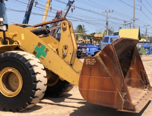 ขายรถตักล้อยาง CAT 962K ปี 2015 นำเข้าเองจากญี่ปุ่น สภาพสวยพร้อมใช้งาน มีVDOการทำงานครับ