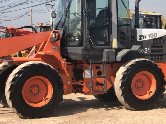 ขายรถตักล้อยาง HITACHI ZW100 ปี 2012 แขนยาวพิเศษ นำเข้าเองจากญี่ปุ่น สภาพสวยพร้อมใช้ มีVDOการทำงานคร
