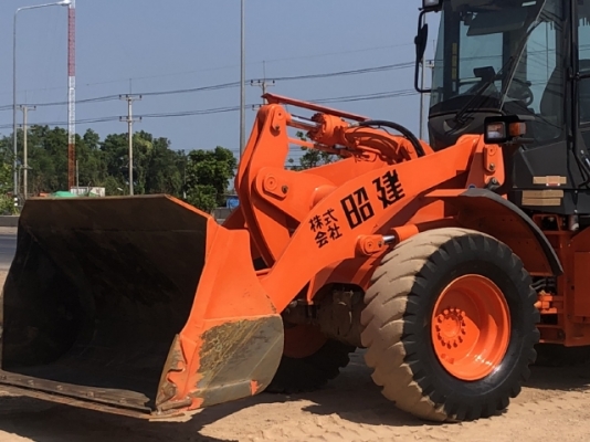 ขายรถตักล้อยาง HITACHI ZW140-5B (เท่าเทียบ WA200-7) ปี 2016 นำเข้าเองจากญี่ปุ่น มีVDOการทำงานครับ