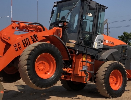 ขายรถตักล้อยาง HITACHI ZW140-5B (เท่าเทียบ WA200-7) ปี 2016 นำเข้าเองจากญี่ปุ่น มีVDOการทำงานครับ