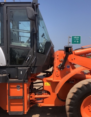 ขายรถตักล้อยาง HITACHI ZW140-5B (เท่าเทียบ WA200-7) ปี 2016 นำเข้าเองจากญี่ปุ่น มีVDOการทำงานครับ
