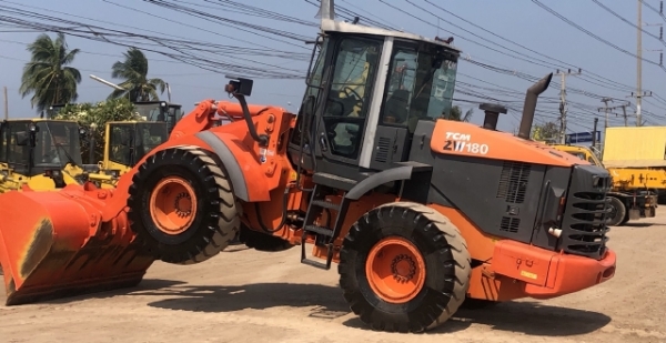ขายรถตักล้อยาง HITACHI ZW180 ปี 2012 แขนยาวพิเศษ นำเข้าเองจากญี่ปุ่น สภาพสวยพร้อมใช้งาน มีVDOการทำงา