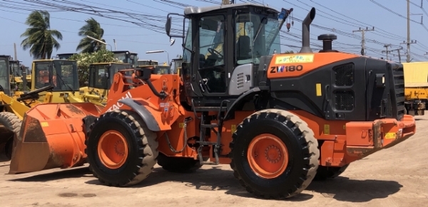 ขายรถตักล้อยาง HITACHI ZW180-5B (เทียบเท่า WA320-7) ปี 2016 นำเข้าเองจากญี่ปุ่น มีVDOการทำงานครับ