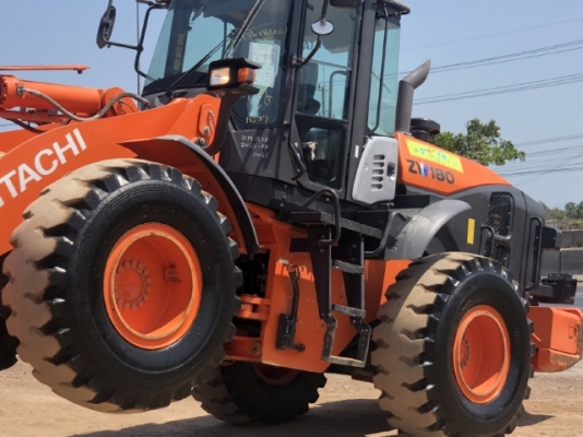 ขายรถตักล้อยาง HITACHI ZW180-5B (เทียบเท่า WA320-7) ปี 2016 นำเข้าเองจากญี่ปุ่น มีVDOการทำงานครับ