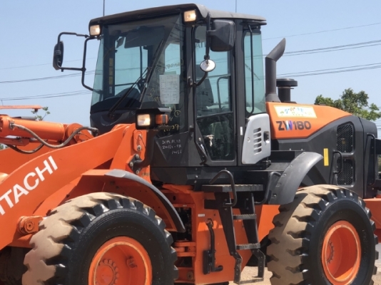 ขายรถตักล้อยาง HITACHI ZW180-5B (เทียบเท่า WA320-7) ปี 2016 นำเข้าเองจากญี่ปุ่น มีVDOการทำงานครับ