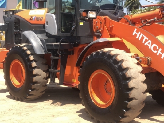 ขายรถตักล้อยาง HITACHI ZW180-5B (เทียบเท่า WA320-7) ปี 2016 นำเข้าเองจากญี่ปุ่น มีVDOการทำงานครับ
