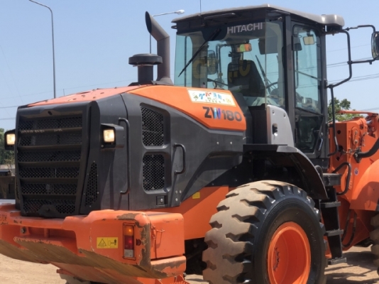 ขายรถตักล้อยาง HITACHI ZW180-5B (เทียบเท่า WA320-7) ปี 2016 นำเข้าเองจากญี่ปุ่น มีVDOการทำงานครับ
