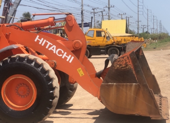 ขายรถตักล้อยาง HITACHI ZW180-5B (เทียบเท่า WA320-7) ปี 2016 นำเข้าเองจากญี่ปุ่น มีVDOการทำงานครับ