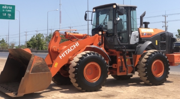 ขายรถตักล้อยาง HITACHI ZW180-5B (เทียบเท่า WA320-7) ปี 2016 นำเข้าเองจากญี่ปุ่น มีVDOการทำงานครับ