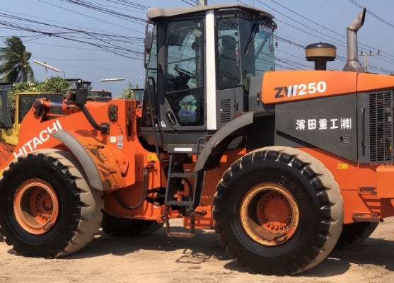 ขายรถตักล้อยาง HITACHI ZW250 (เทียบเท่า WA430-6) ปี 2012 นำเข้าเองจากญี่ปุ่น มีVDOการทำงานครับ