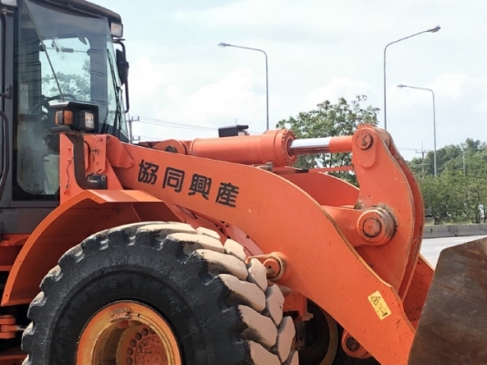 ขายรถตักล้อยาง HITACHI ZW310-A นำเข้าเองจากญี่ปุ่น สภาพสวยพร้อมใช้ มีVDOการทำงานครับ