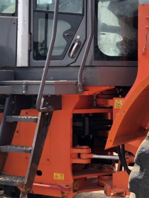 ขายรถตักล้อยาง HITACHI ZW310-A นำเข้าเองจากญี่ปุ่น สภาพสวยพร้อมใช้ มีVDOการทำงานครับ