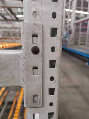 ขายรางโรเลอร์ มี4680 เส้น ขายรางโรเลอร์ มี4680 เส้น