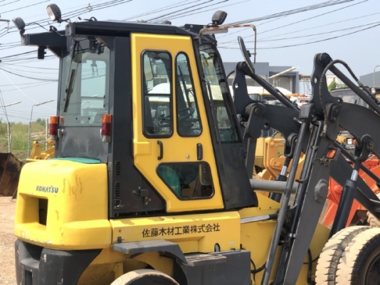 ขายรถตักล้อยาง KOMATSU SD30-6 ปี 2006 นำเข้าเองจากญี่ปุ่น สภาพสวยพร้อมใช้งาน มีVDOการทำงานครับ