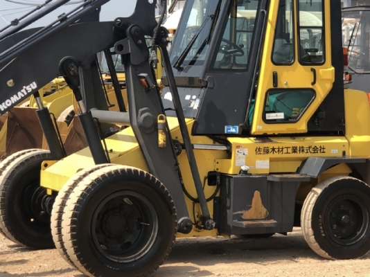 ขายรถตักล้อยาง KOMATSU SD30-6 ปี 2006 นำเข้าเองจากญี่ปุ่น สภาพสวยพร้อมใช้งาน มีVDOการทำงานครับ