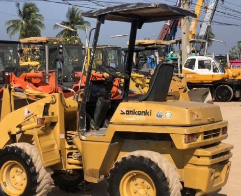 ขายรถตักล้อยาง KOMATSU WA30-5 (2,XXX ชั่วโมง) นำเข้าเองจากญี่ปุ่น สภาพสวยพร้อมใช้ มีVDOการทำงานครับ