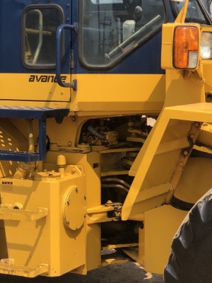 ขายรถตักล้อยาง KOMATSU WA100-1 (2,XXX ชั่วโมง) นำเข้าจากญี่ปุ่น สภาพสวยพร้อมใช้งาน มีVDOการทำงานครับ