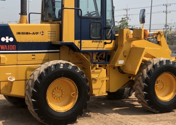 ขายรถตักล้อยาง KOMATSU WA100-1 (2,XXX ชั่วโมง) นำเข้าจากญี่ปุ่น สภาพสวยพร้อมใช้งาน มีVDOการทำงานครับ