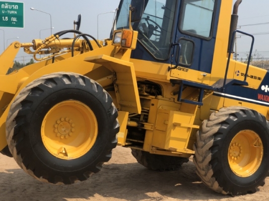 ขายรถตักล้อยาง KOMATSU WA100-1 (2,XXX ชั่วโมง) นำเข้าจากญี่ปุ่น สภาพสวยพร้อมใช้งาน มีVDOการทำงานครับ