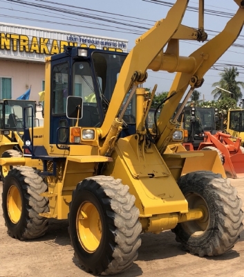 ขายรถตักล้อยาง KOMATSU WA100-1 (2,XXX ชั่วโมง) นำเข้าจากญี่ปุ่น สภาพสวยพร้อมใช้งาน มีVDOการทำงานครับ