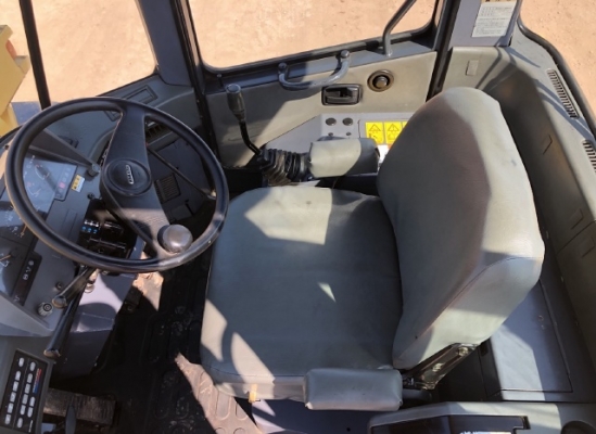 ขายรถตักล้อยาง KOMATSU WA100-3 นำเข้าเองจากญี่ปุ่น สภาพสวยพร้อมใช้ มีVDOการทำงานครับ