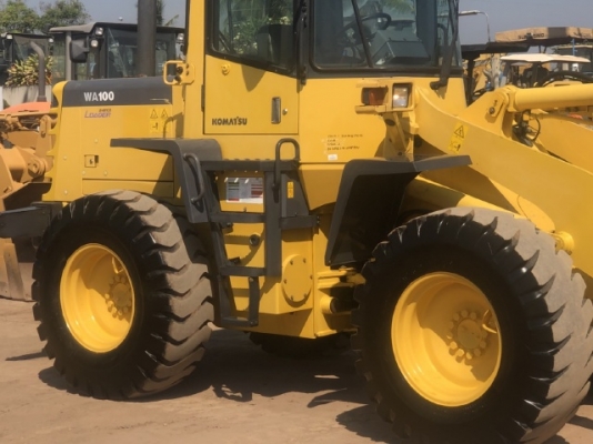 ขายรถตักล้อยาง KOMATSU WA100-3 นำเข้าเองจากญี่ปุ่น สภาพสวยพร้อมใช้ มีVDOการทำงานครับ