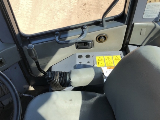 ขายรถตักล้อยาง KOMATSU WA100-3 นำเข้าเองจากญี่ปุ่น สภาพสวยพร้อมใช้ มีVDOการทำงานครับ