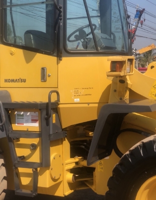 ขายรถตักล้อยาง KOMATSU WA100-3 นำเข้าเองจากญี่ปุ่น สภาพสวยพร้อมใช้ มีVDOการทำงานครับ
