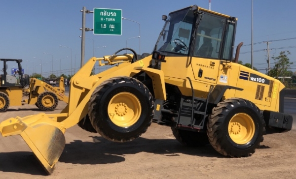 ขายรถตักล้อยาง KOMATSU WA100-5 นำเข้าเองจากญี่ปุ่น สภาพสวยพร้อมใช้งาน มีVDOการทำงานครับ