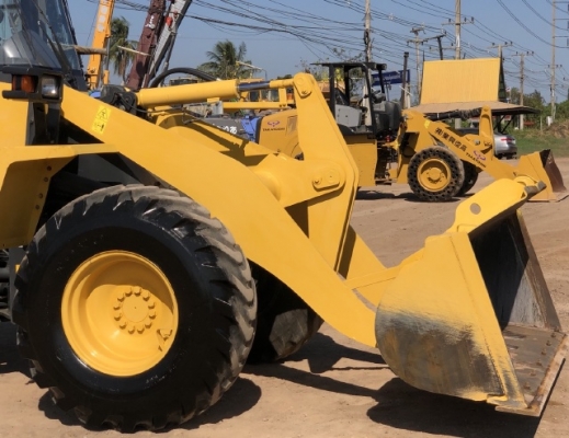 ขายรถตักล้อยาง KOMATSU WA100-5 นำเข้าเองจากญี่ปุ่น สภาพสวยพร้อมใช้งาน มีVDOการทำงานครับ