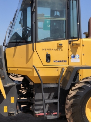 ขายรถตักล้อยาง KOMATSU WA100-5 นำเข้าเองจากญี่ปุ่น สภาพสวยพร้อมใช้งาน มีVDOการทำงานครับ